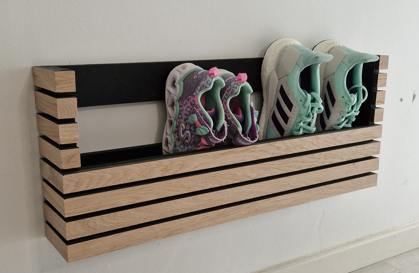 Acoustic shoe rack